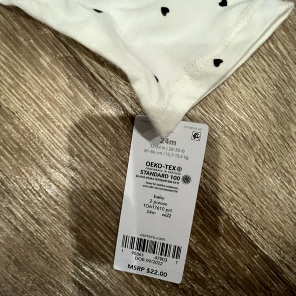 Carters 2-Piece Outfit - Picture 6 of 10